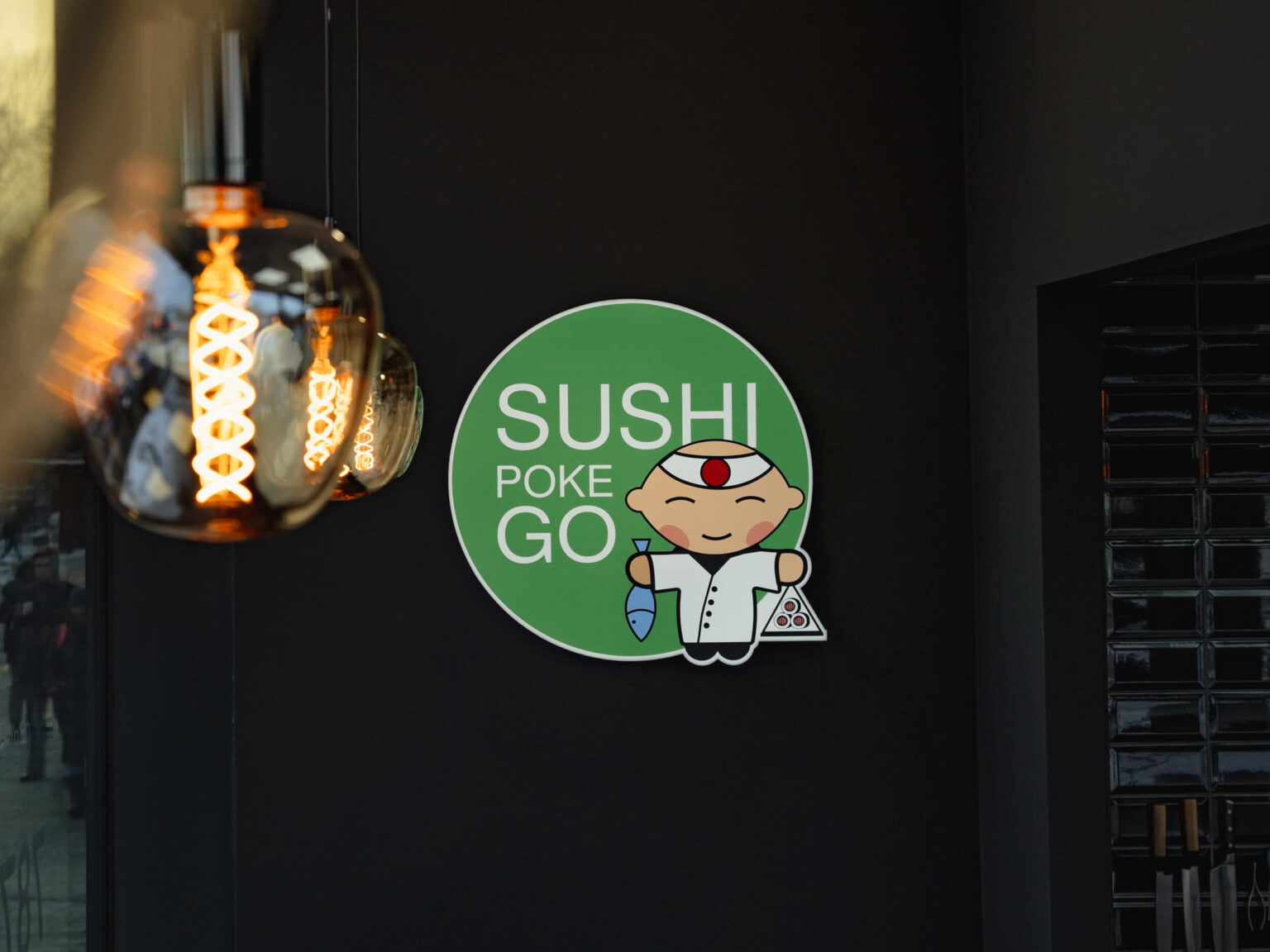 Logo podświetlane do wnętrza dla sushi baru