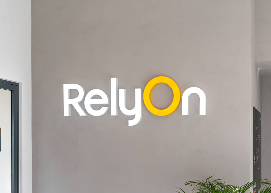 Logo podświetlane do wnętrza