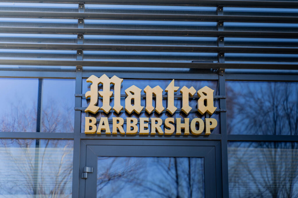 Zbliżenie na gotycką typografię liter 3D Mantra Barbershop