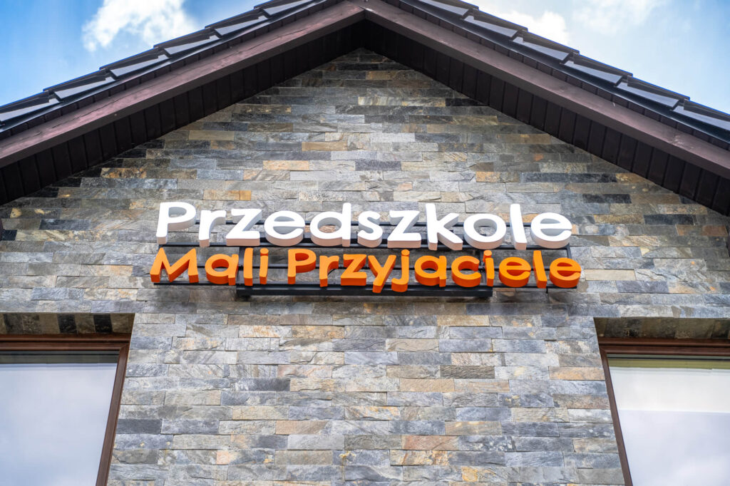 Logo podświetlane dla przedszkola