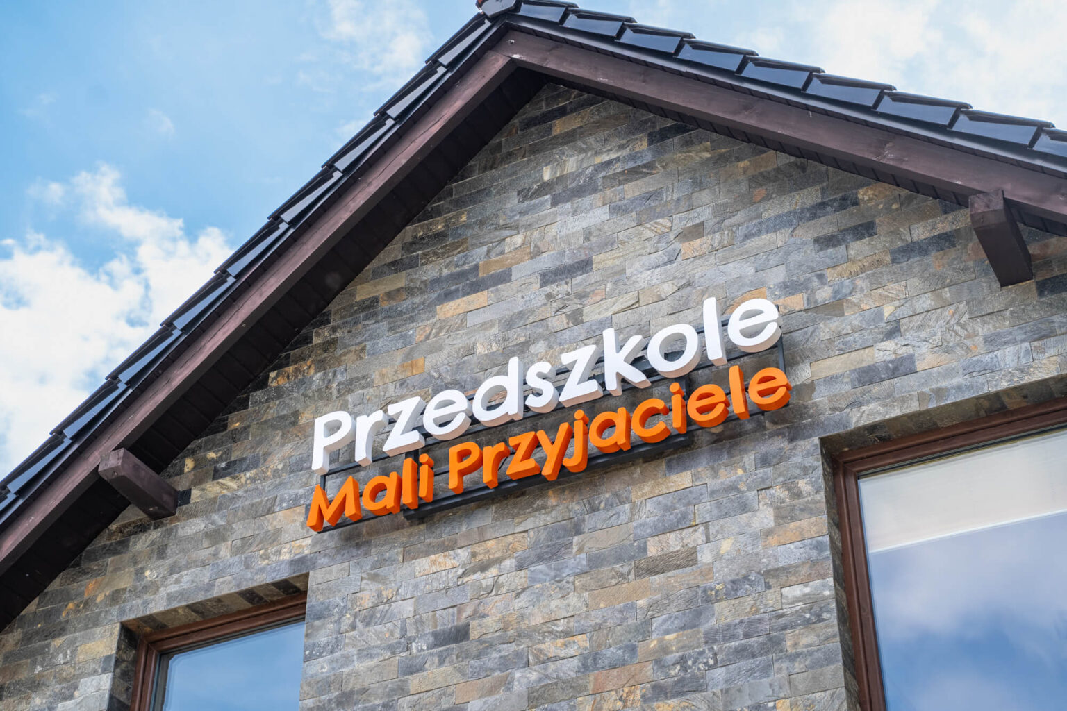 Logo podświetlane dla przedszkola