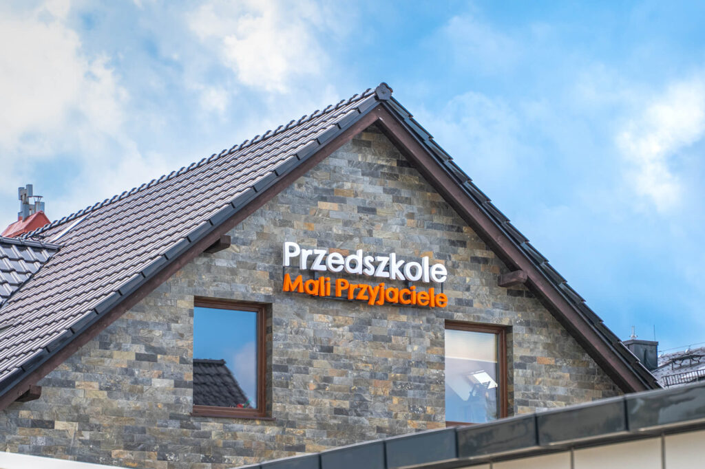 Logo podświetlane dla przedszkola